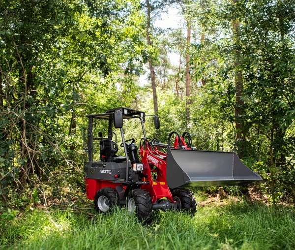 WEMATIK 807E – Elektrischer Hoflader / Elektro-Radlader