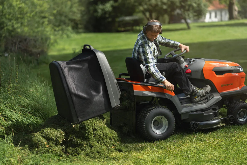 Husqvarna TC 220 T – Aufsitzmäher mit Grasfangkorb